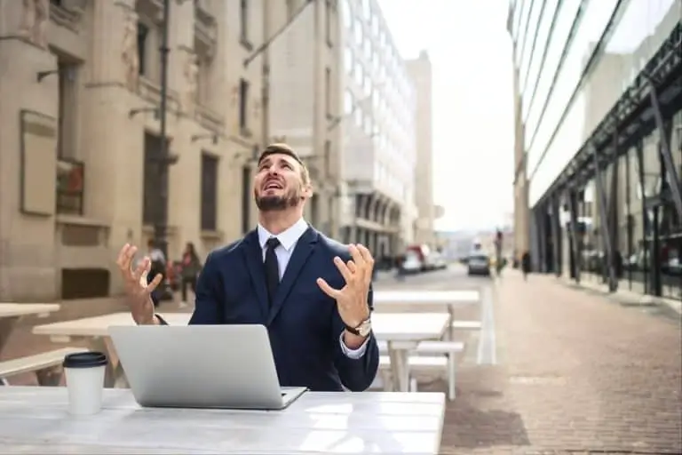 Man upset at a computer_AutoRABIT